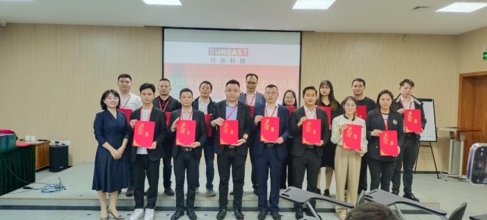 旭彩网“服务礼仪”部训纪实